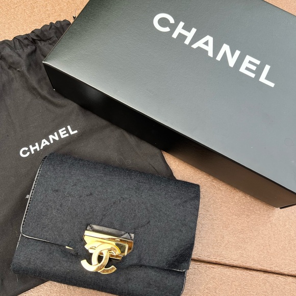 Authentic Chanel Golden Class WOC - Picture 6 of 6